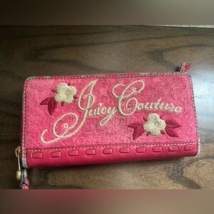 Juicy Couture Vintage Pink Floral Zip Wallet